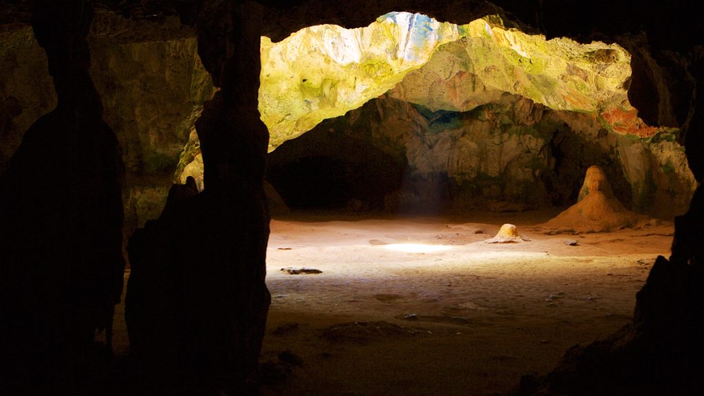 caves in aruba