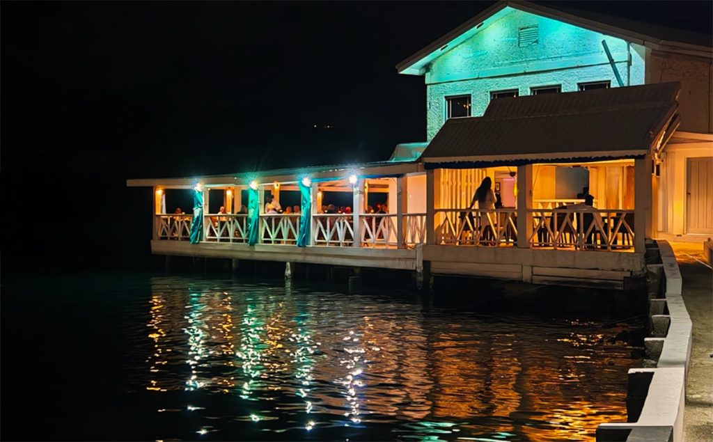 Restaurant on the harbour