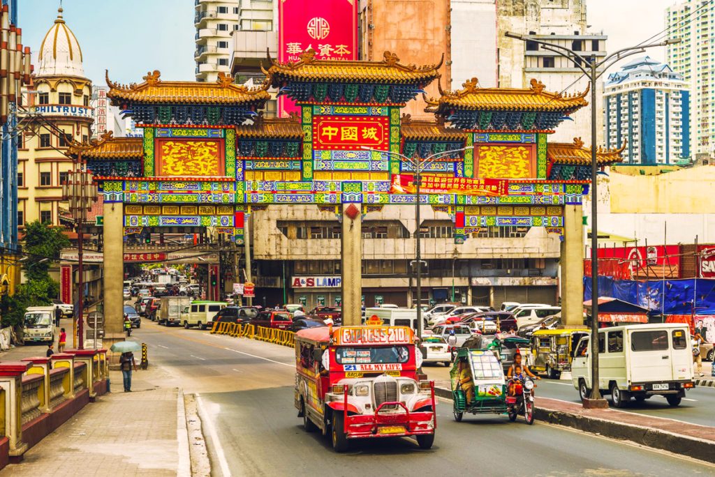 Binondo – The world’s oldest Chinatown, alive with temples, eateries, and vibrant market stalls.