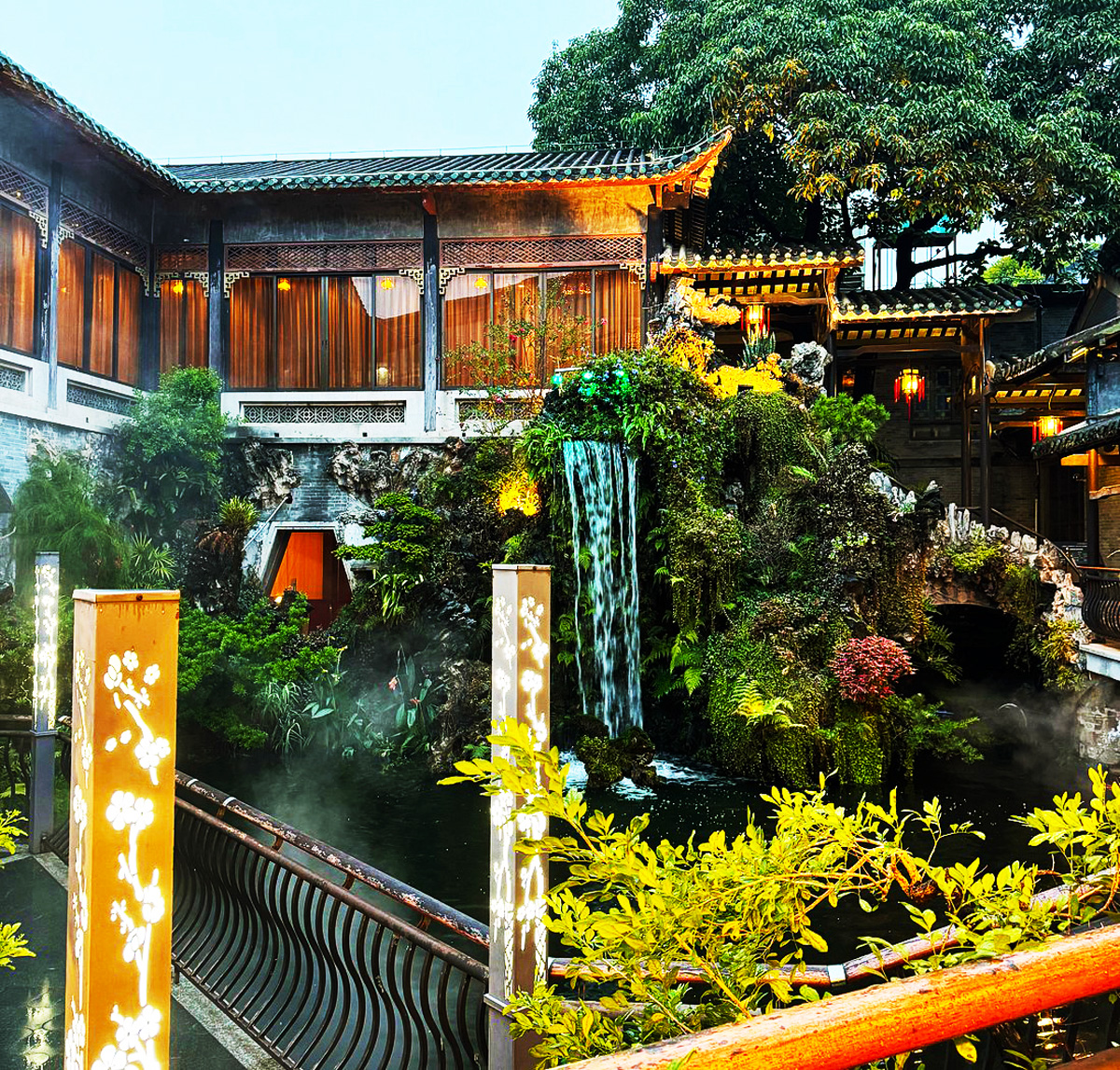Panxi Restaurant – A sprawling garden-style teahouse, perfect for an authentic dim sum experience.