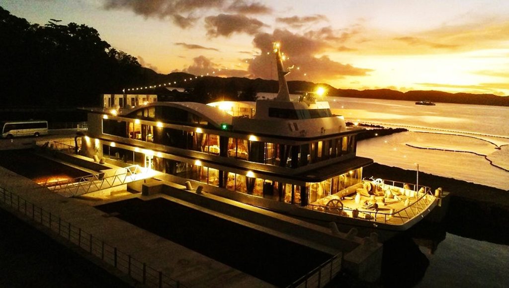 sunset boat in harbour 